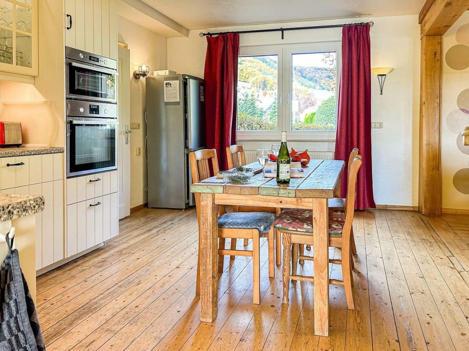 House | Dining