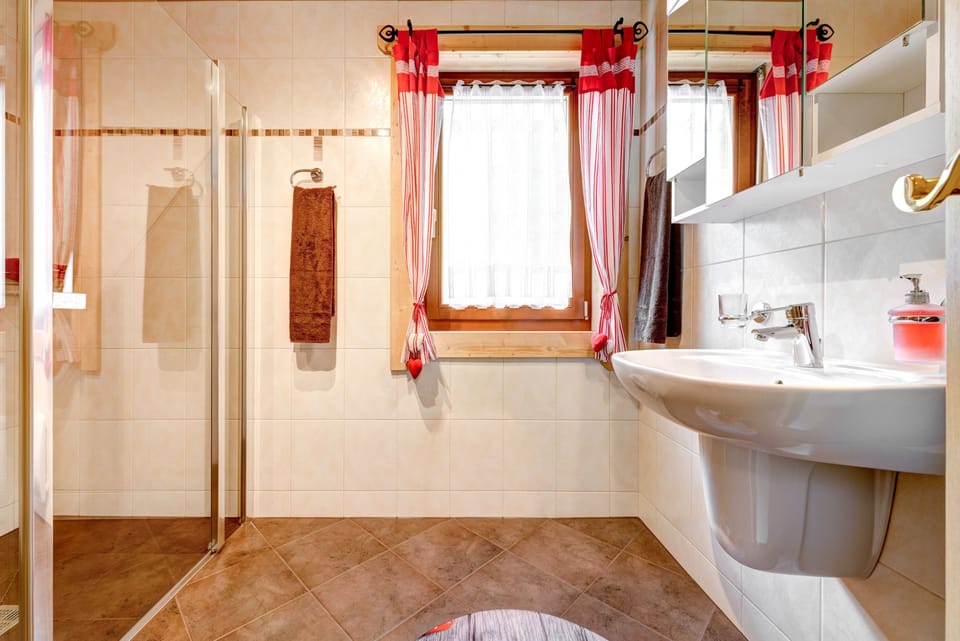 Appartement Enzian in Brand Apartment in Brand
