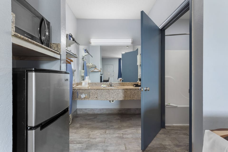 In-room safe, iron/ironing board, free WiFi, bed sheets