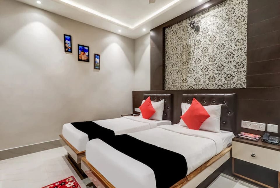 Superior Room | Premium bedding, down comforters, Select Comfort beds, desk
