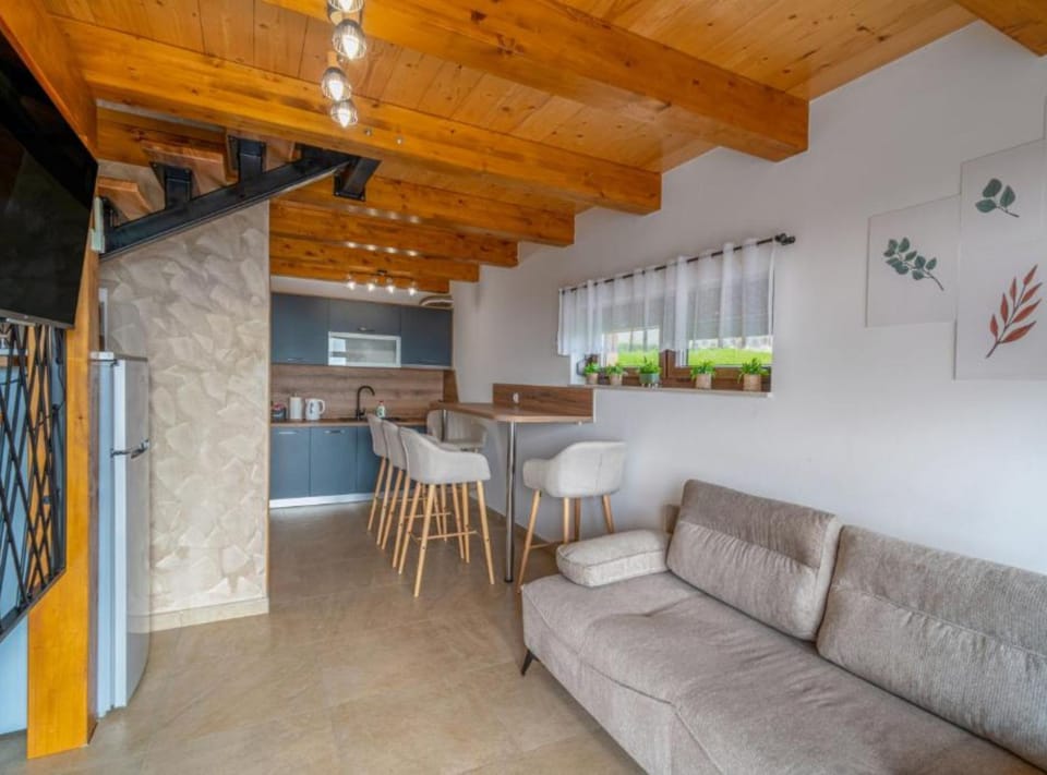 Villa (Four Bedroom Villa with Pool, Hot-Tub) | Living room | 32-inch flat-screen TV with digital channels, table tennis