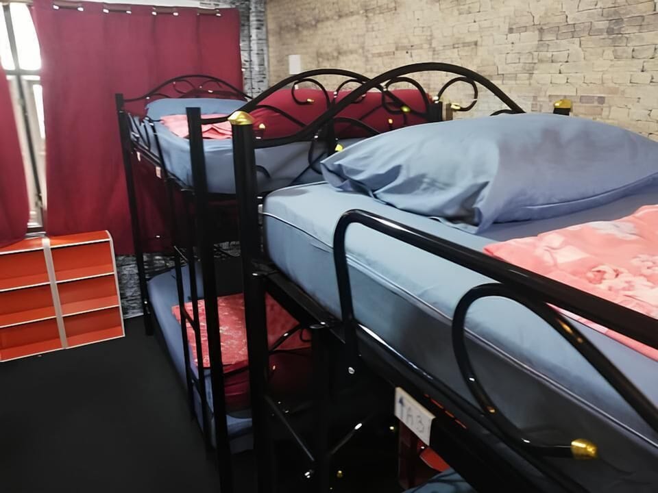Basic Shared Dormitory | Free WiFi