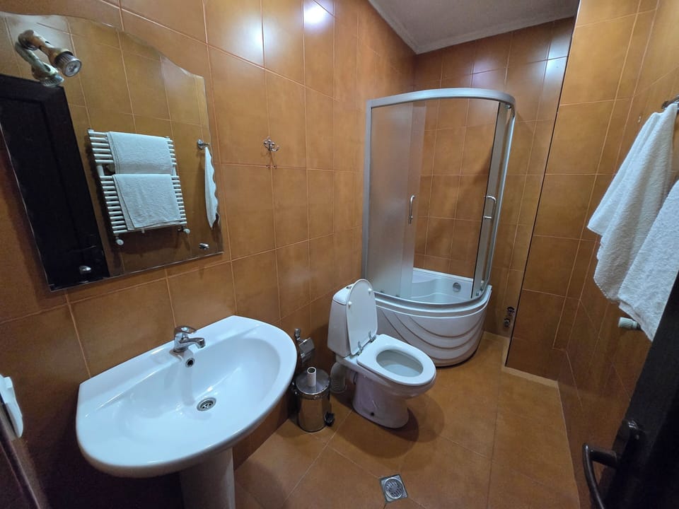 Standard Twin Room, Sea View | Free WiFi