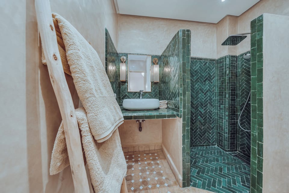 Comfort Double Room | Bathroom | Shower, hair dryer, bathrobes, soap