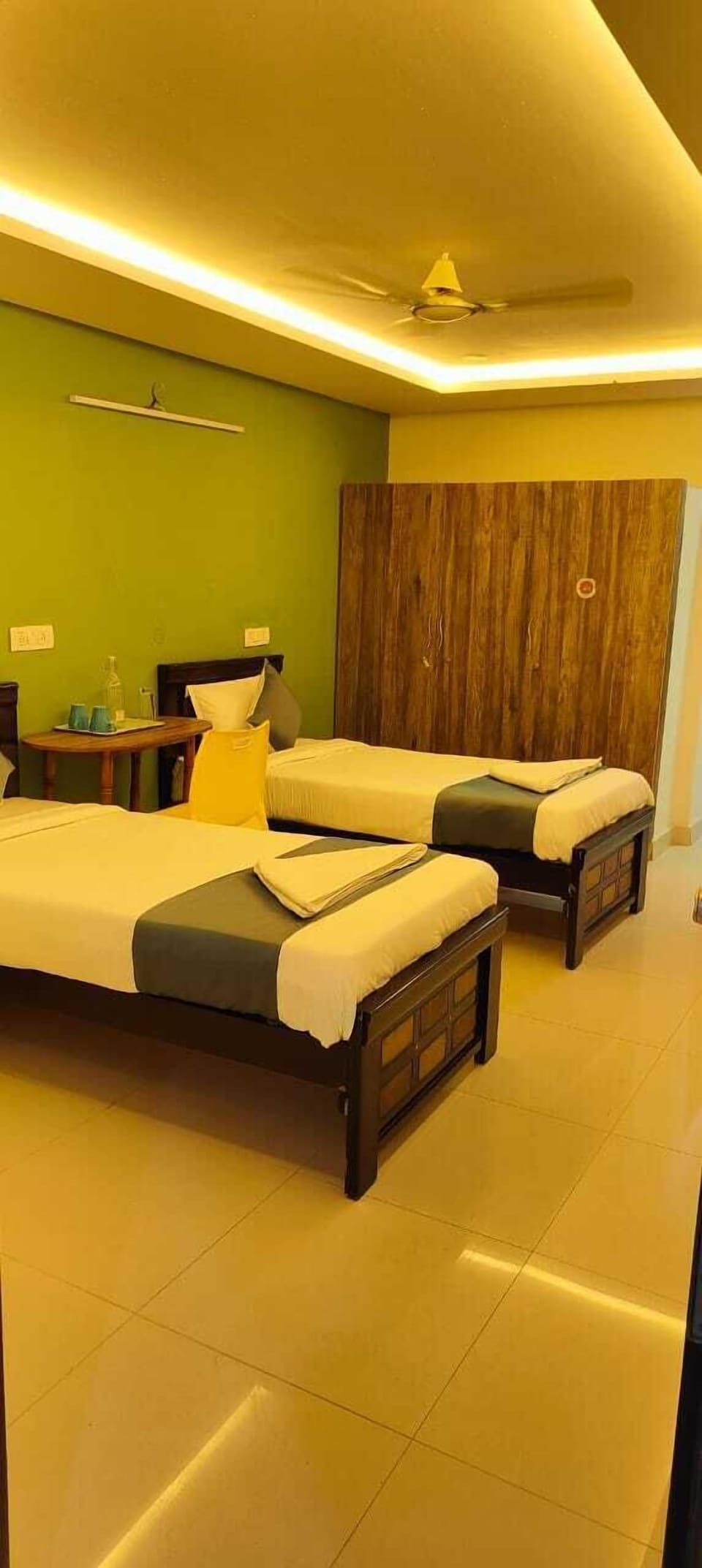 Double Room, Balcony | Desk, free WiFi
