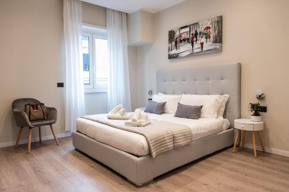 Deluxe Double Room | In-room safe, soundproofing, iron/ironing board, travel crib