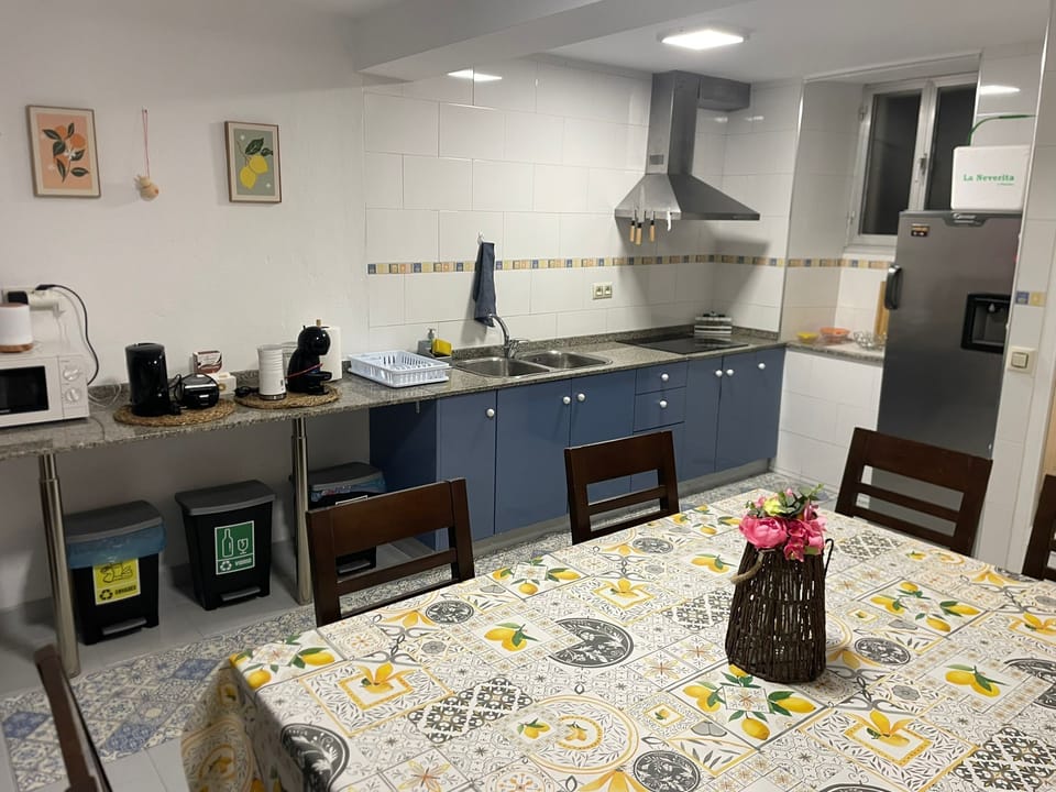 Fridge, microwave, stovetop, cookware/dishes/utensils