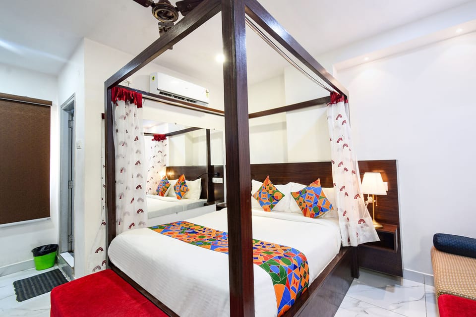 Egyptian cotton sheets, premium bedding, in-room safe