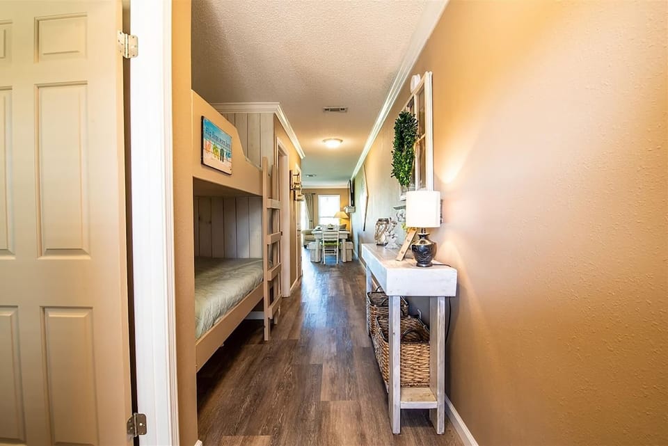 Condo, 1 King Bed with Sofa bed (Seacove 6A) | Interior