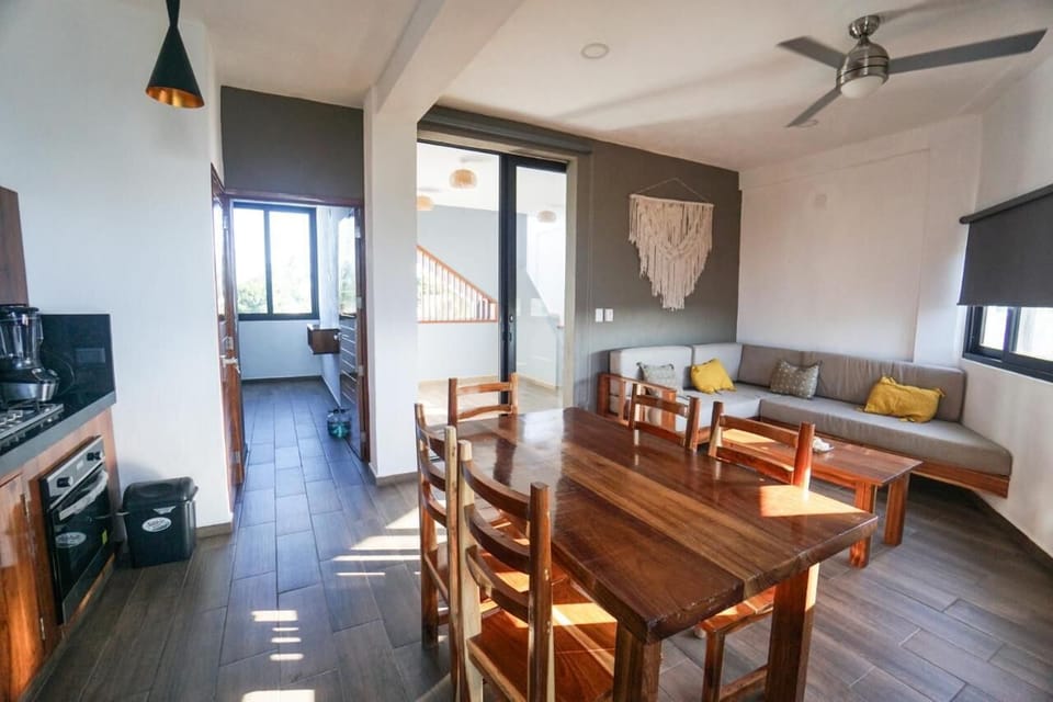 Comfort Apartment, Valley View | Private kitchen