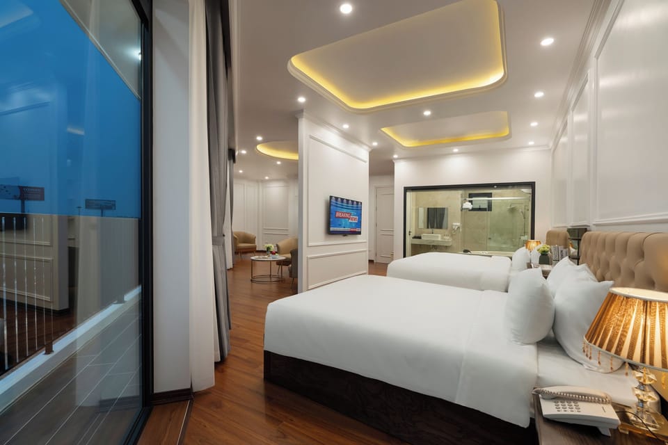 Presidential Double Room, Balcony, City View | Desk, free WiFi, bed sheets