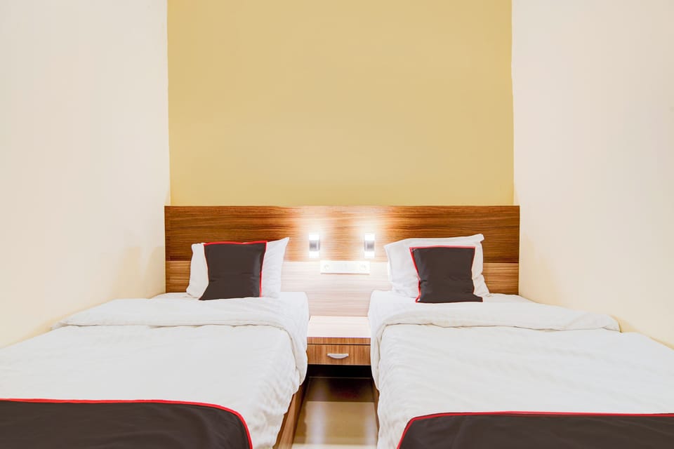 Deluxe Twin Room | Free WiFi, bed sheets