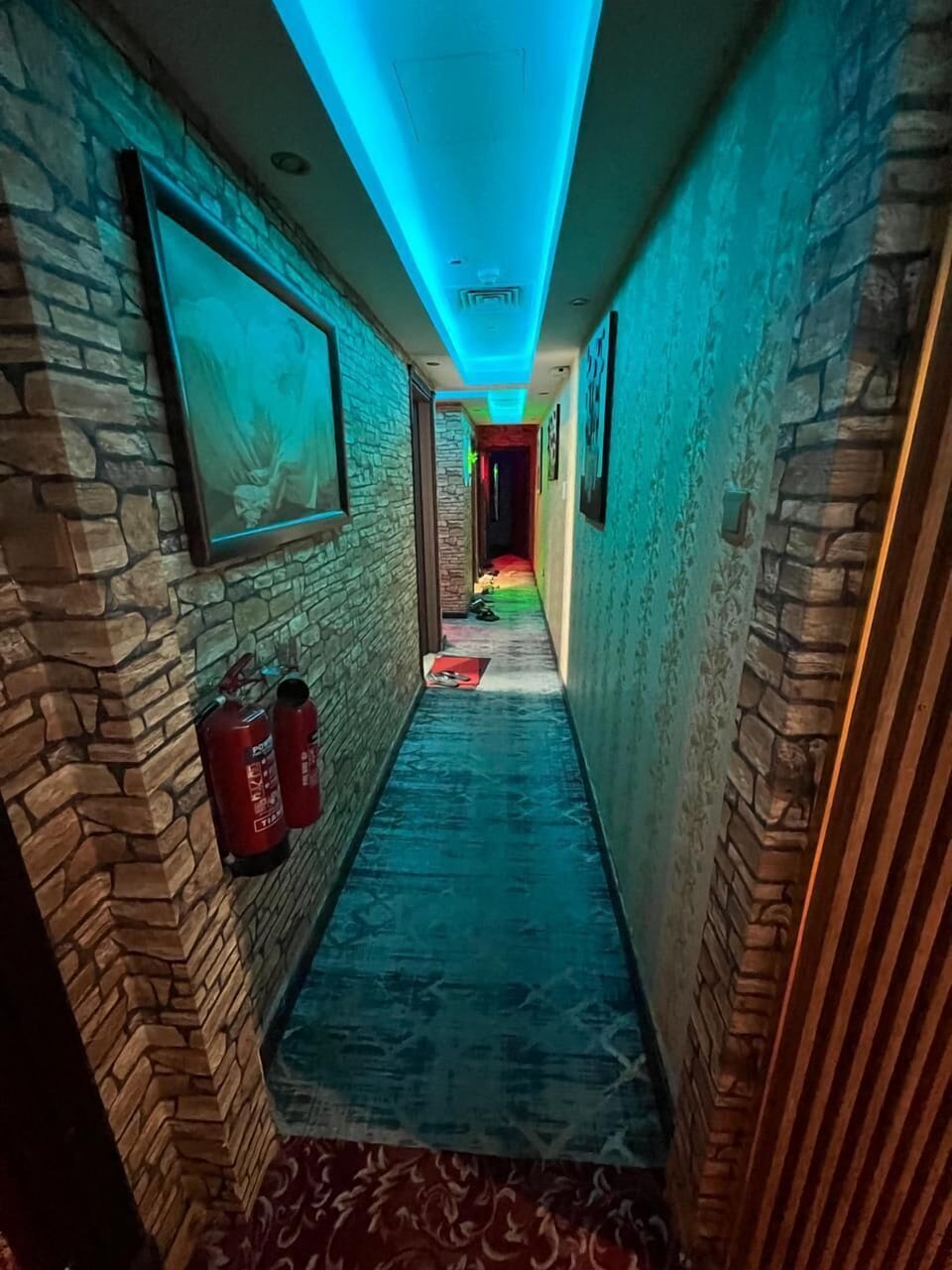 4 treatment rooms