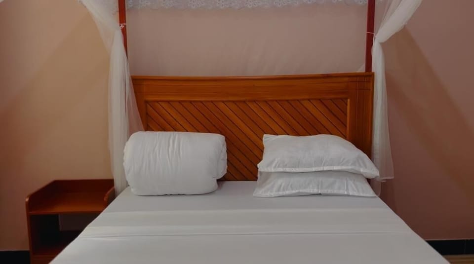 Desk, iron/ironing board, free WiFi