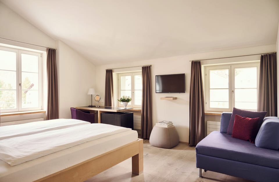 Superior Double Room, Mountain View | In-room safe, desk, iron/ironing board, free WiFi
