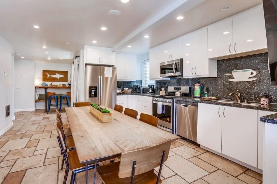 Apartment, Multiple Beds, Hot Tub, Ocean View | Private kitchen | Coffee/tea maker