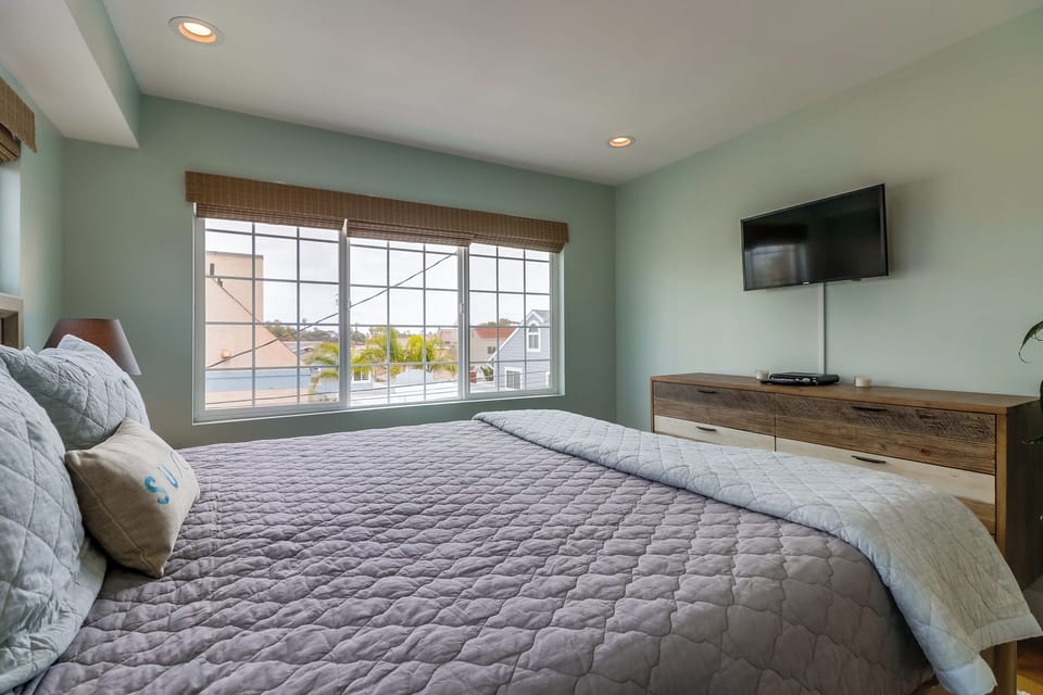 House, Multiple Beds, Patio, Ocean View | 2 bedrooms, individually decorated, individually furnished, bed sheets