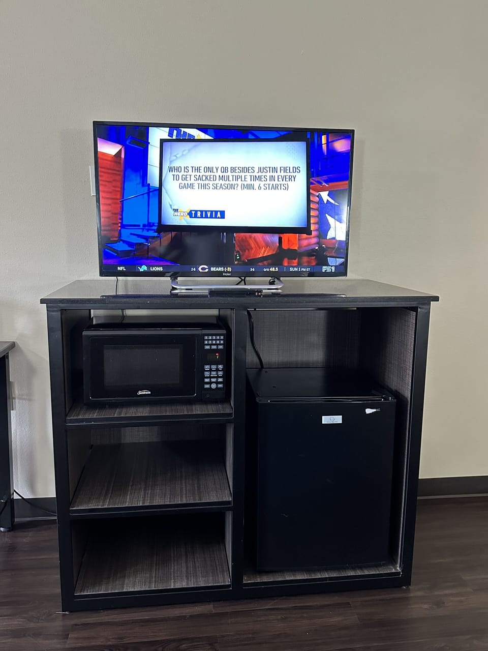 Iron/ironing board, free WiFi