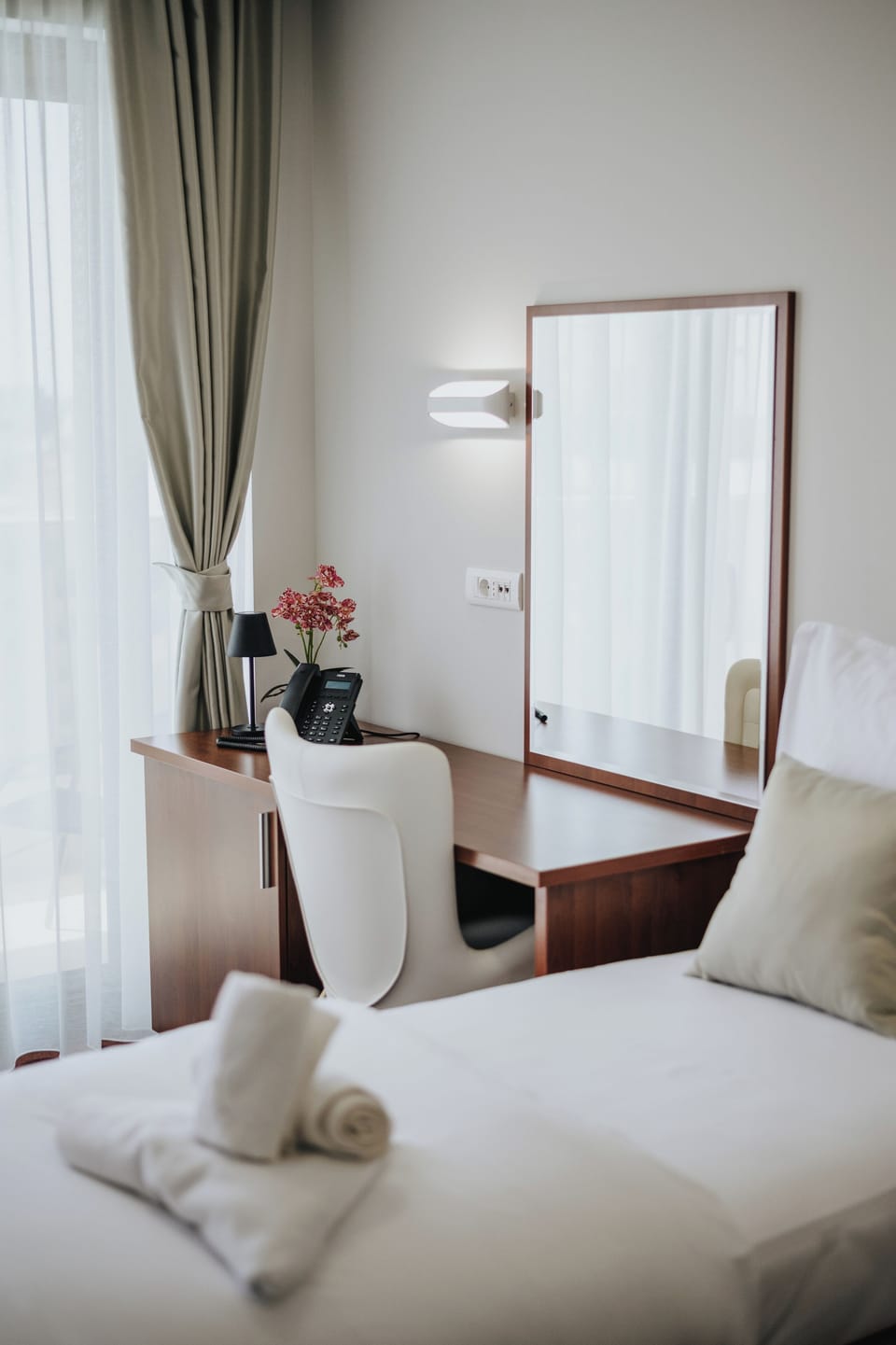 Family Suite | Desk, laptop workspace, soundproofing, free WiFi