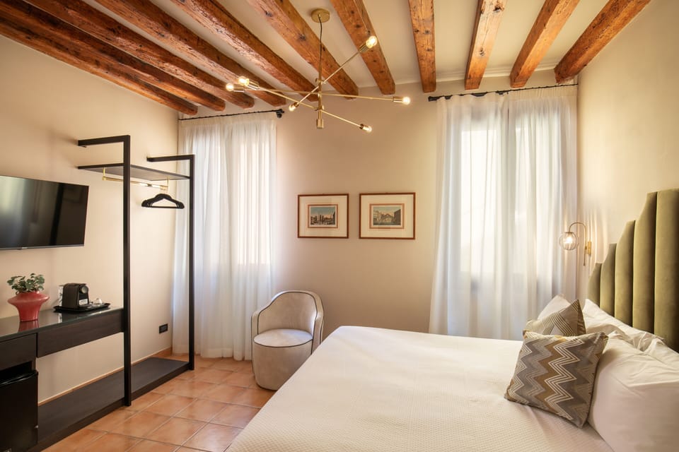 Down comforters, minibar, desk, laptop workspace