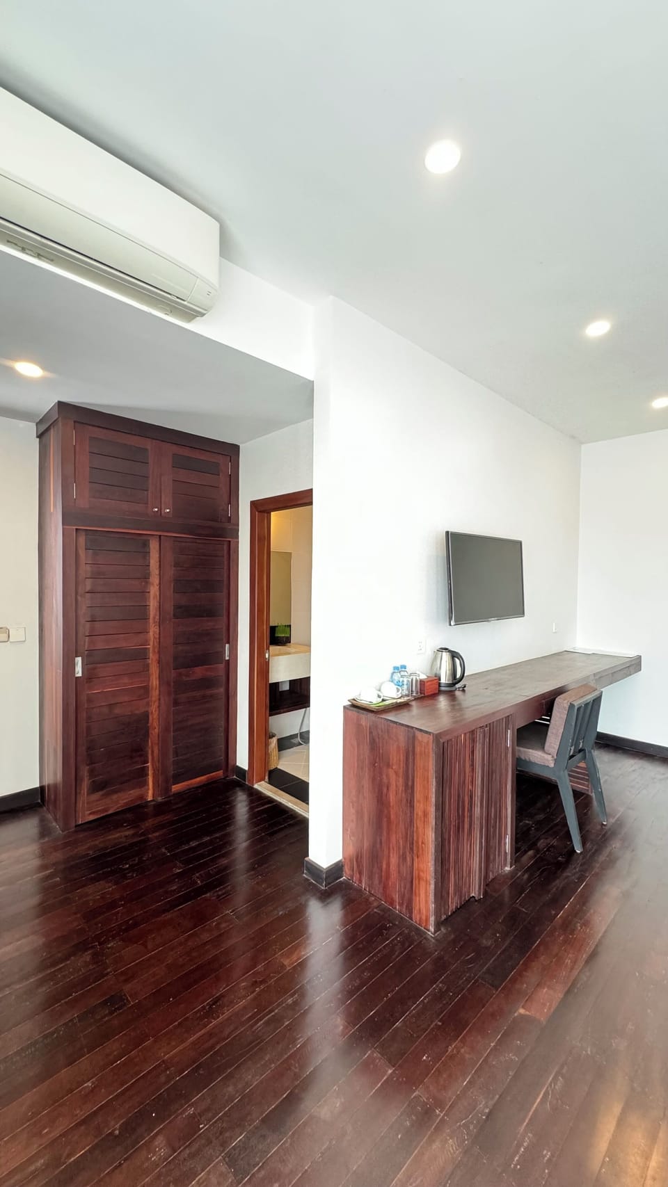 Twin Room, 2 Double Beds, Balcony, Courtyard View | Iron/ironing board, free WiFi, bed sheets, wheelchair access