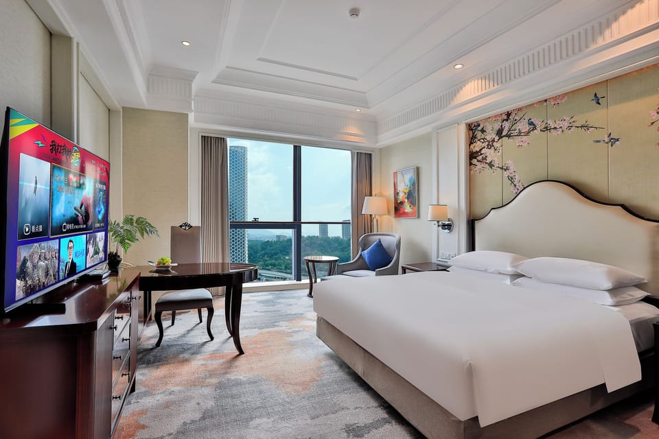 Superior Double Room, 1 Queen Bed, Non Smoking, City View | Premium bedding, down comforters, in-room safe, desk