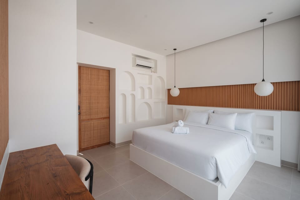 Deluxe Villa, 1 King Bed, Balcony, Pool View | 1 bedroom, in-room safe, desk, laptop workspace
