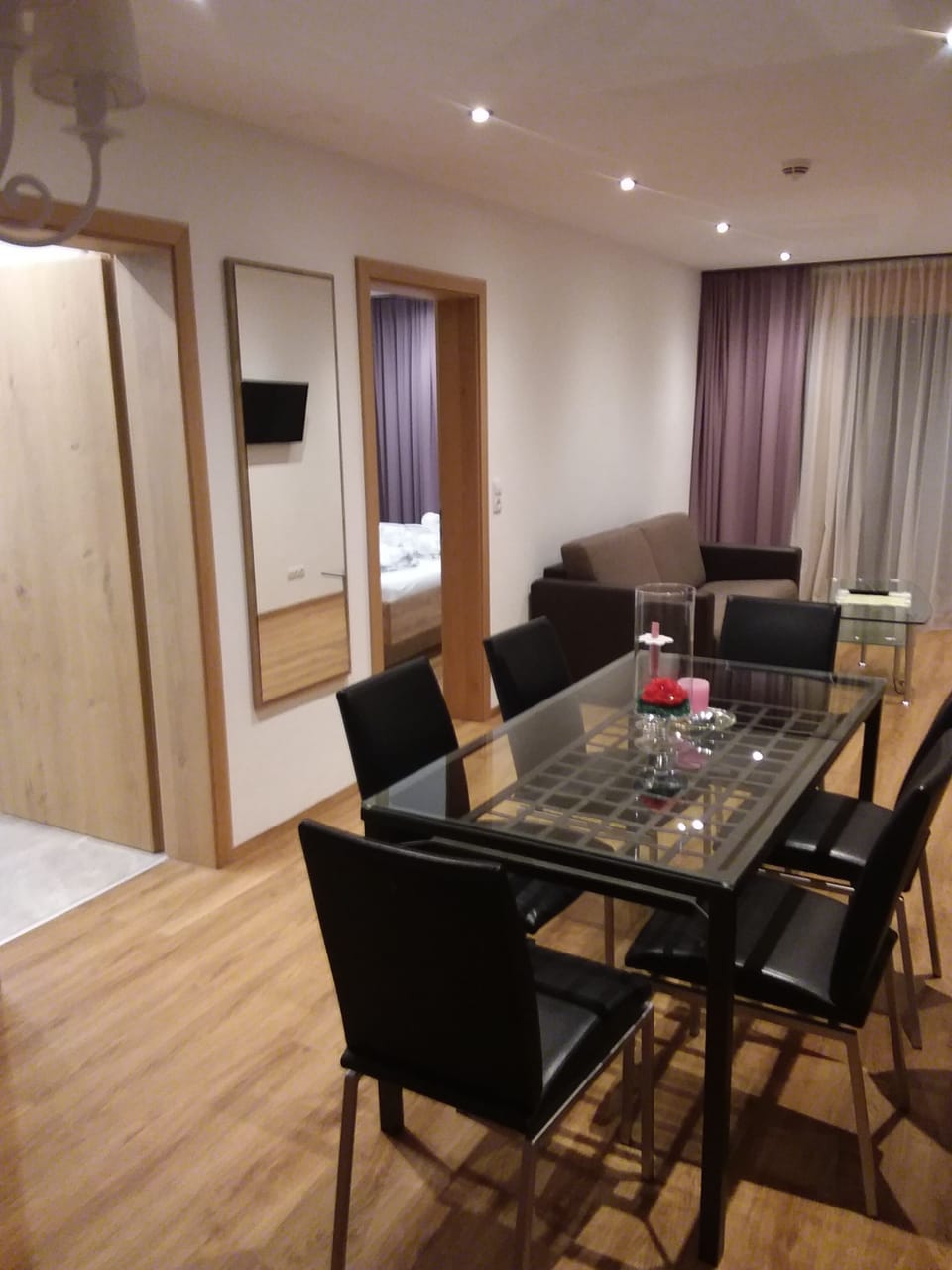 Superior Apartment, Mountain View | In-room safe, blackout drapes, WiFi (free)