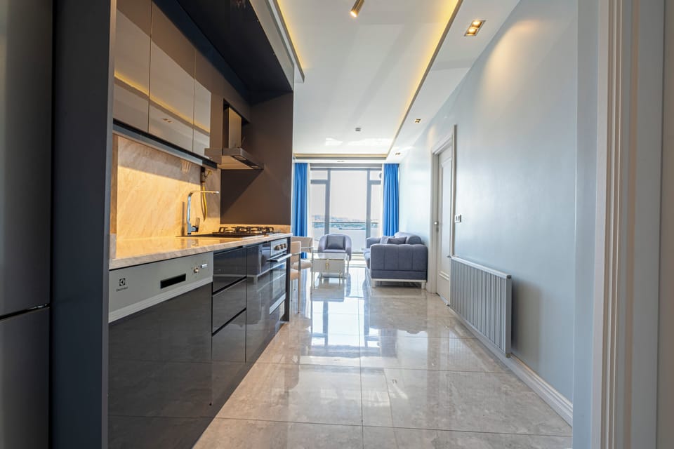 Comfort Suite, 1 King Bed, Sea View | Soundproofing, WiFi (free), bed sheets