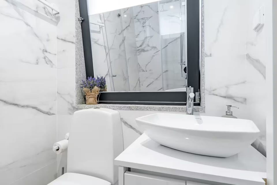 Carmo Residence Porto - S Francisco by Vacationy Apartment in Porto