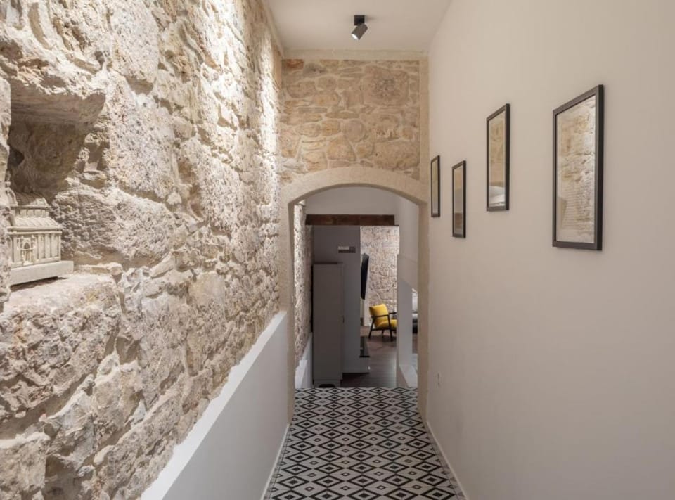 House (Villa Casa Di Pietra) | Lobby