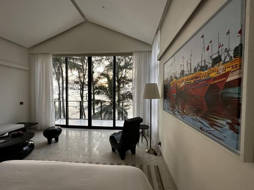 Premier Room | Select Comfort beds, free minibar items, laptop workspace, free WiFi