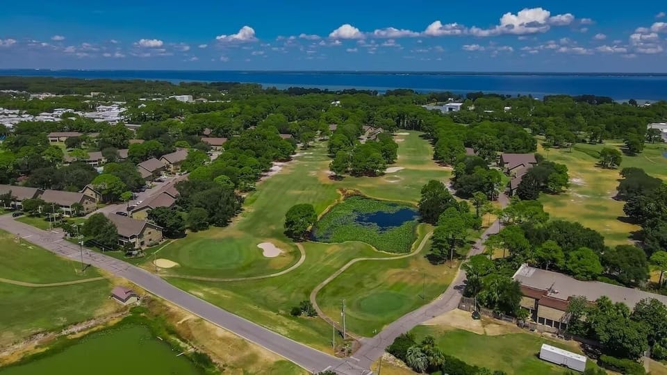Condo, 2 Bedrooms | Golf