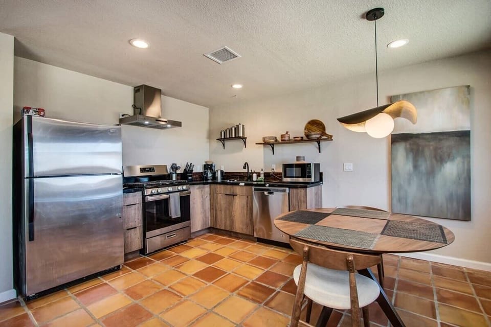House, Mountain View (3 Bedrooms) | Private kitchen | Espresso maker, coffee/tea maker, electric kettle