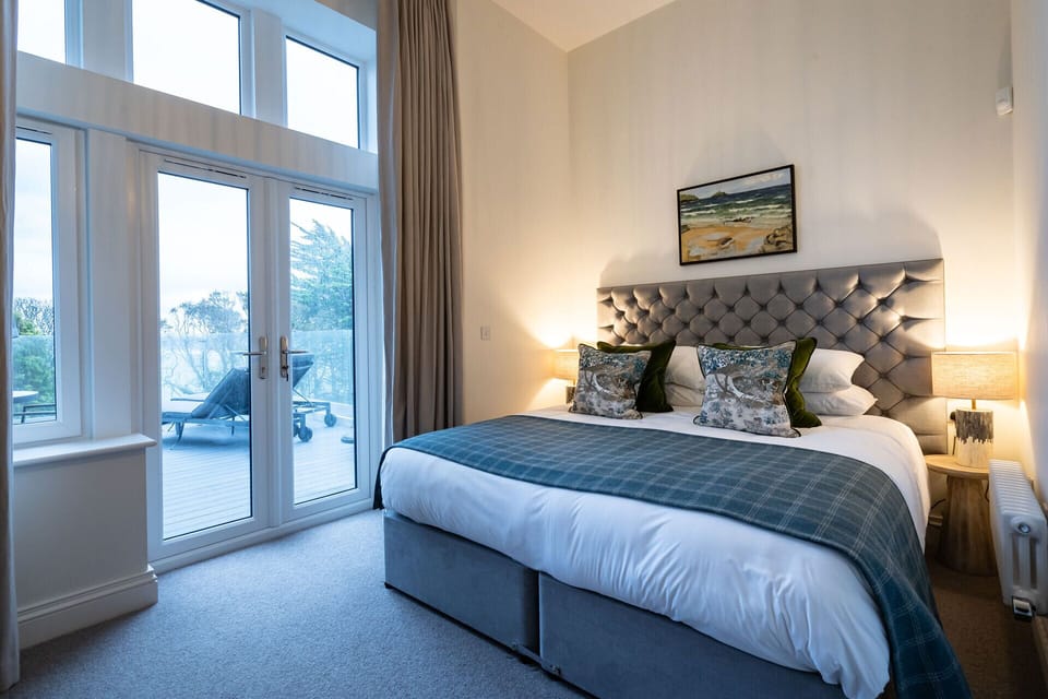 Premium Suite, 2 Bedrooms, Sea View | Premium bedding, in-room safe, individually furnished, soundproofing