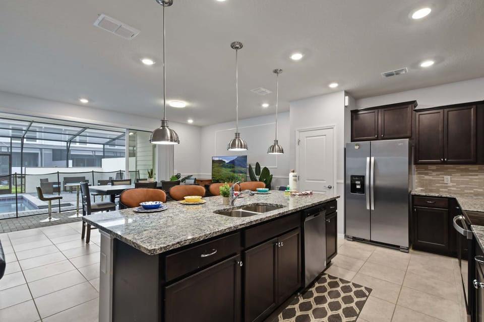 House, Multiple Beds, Pool Access, Pool View (3806LA WIR) | Private kitchen | Coffee/tea maker