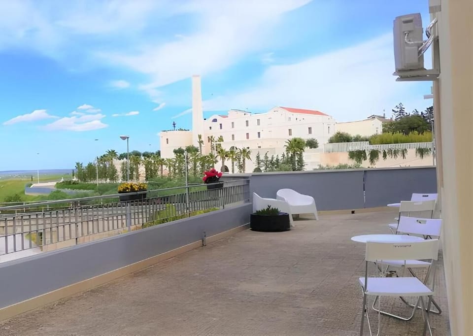 1 bedroom, desk, laptop workspace, free WiFi