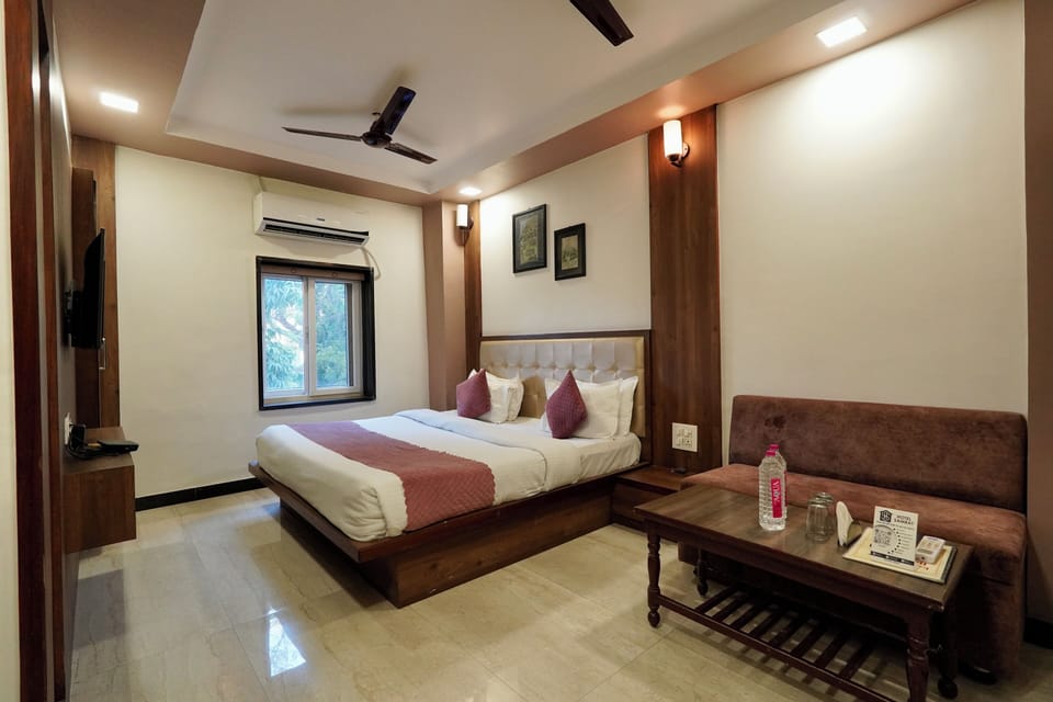 Deluxe Double Room | WiFi (free), bed sheets