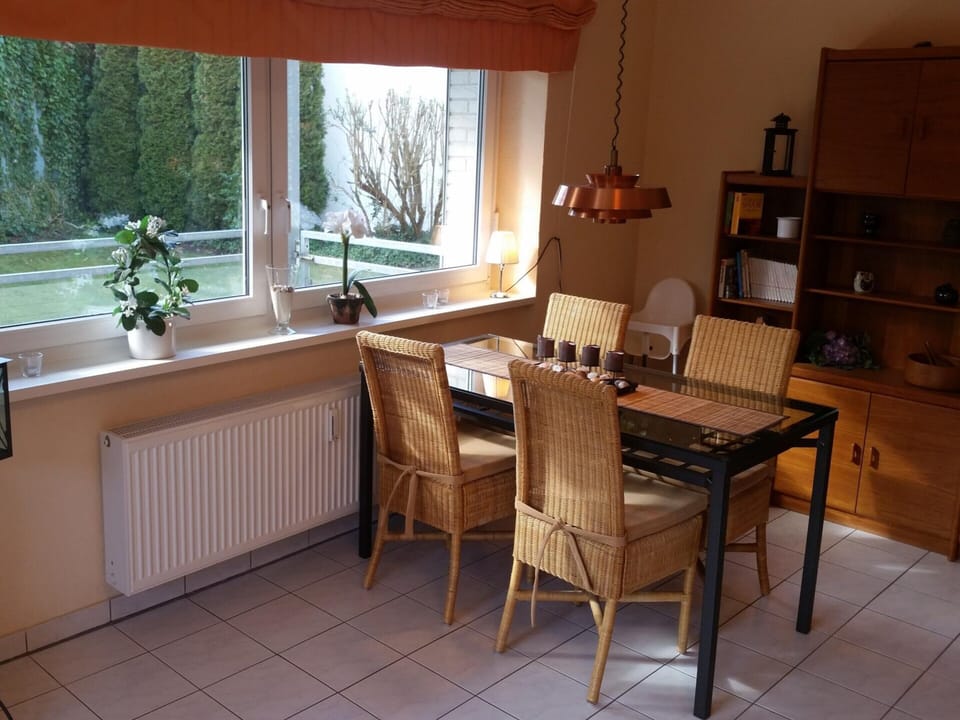 Apartment | Dining
