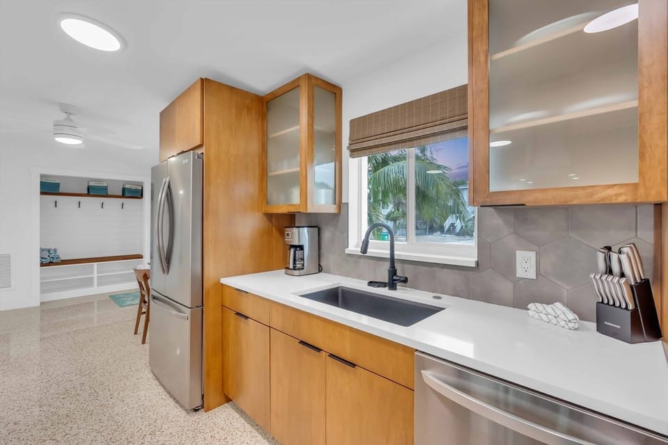 House, 3 Bedrooms | Private kitchen | Coffee/tea maker, fridge, oven, toaster