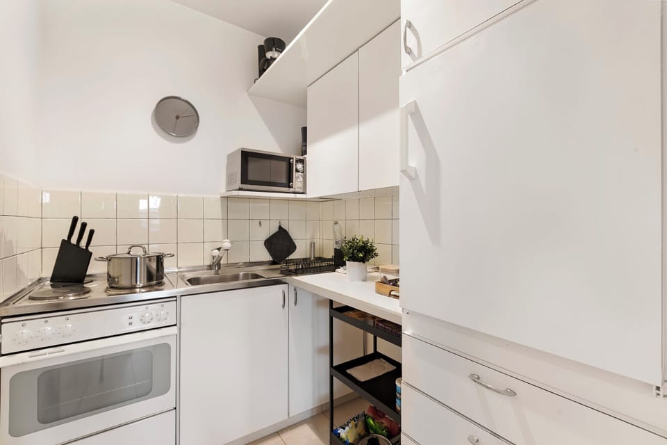 Family Apartment, Multiple Bedrooms (Residenza Tasso Sul Lago) | Private kitchen | Fridge, microwave, oven, stovetop