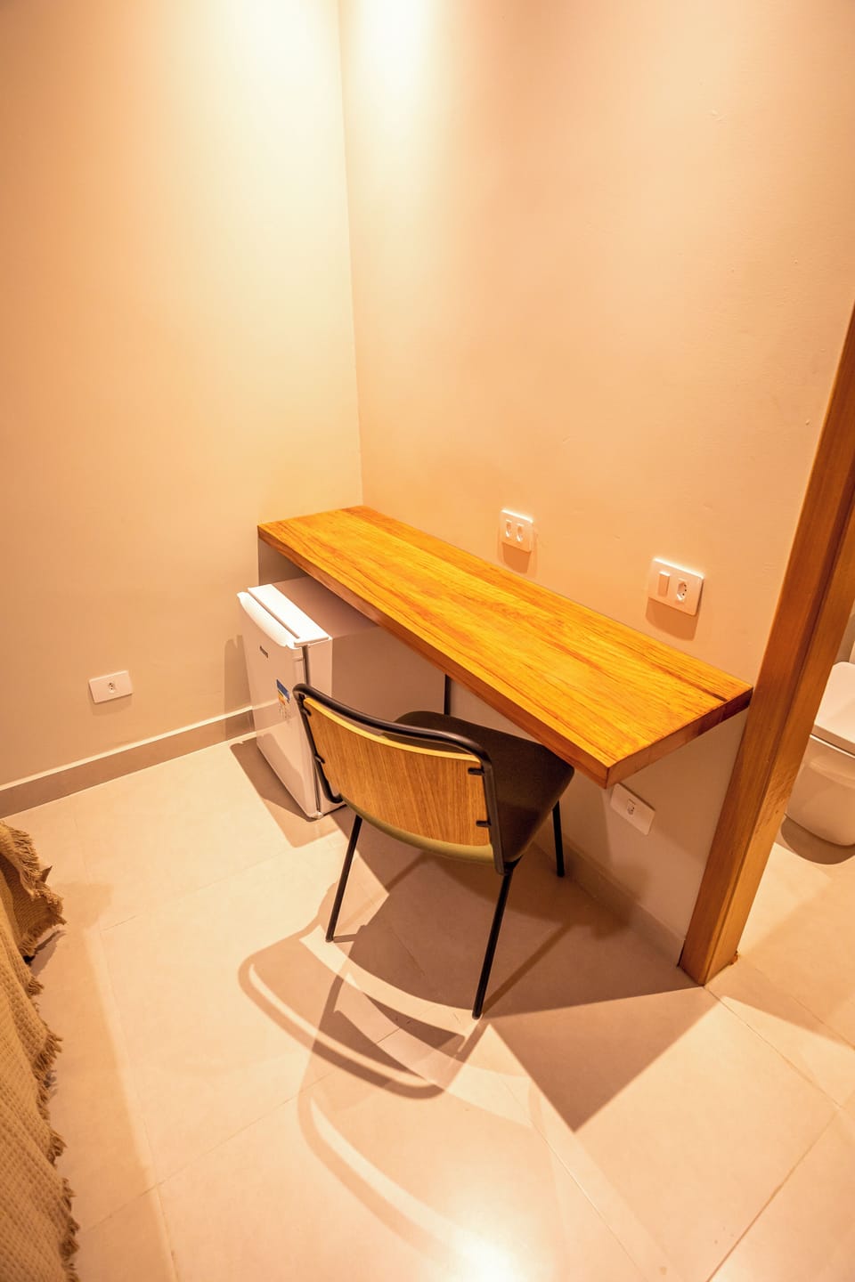 Classic Twin Room | Desk, WiFi (free)