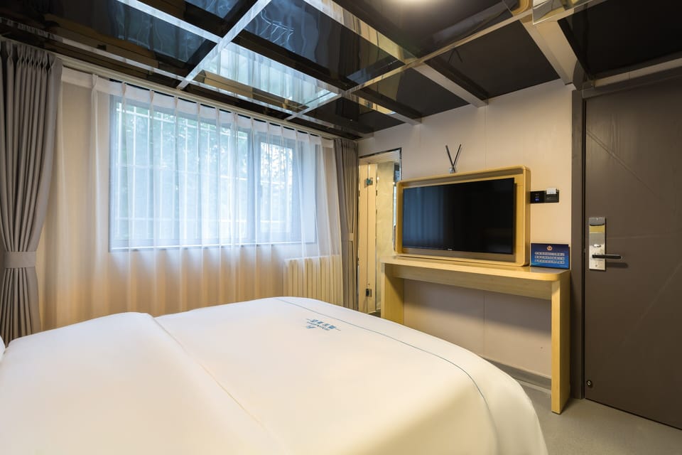 Comfort Room | View from room