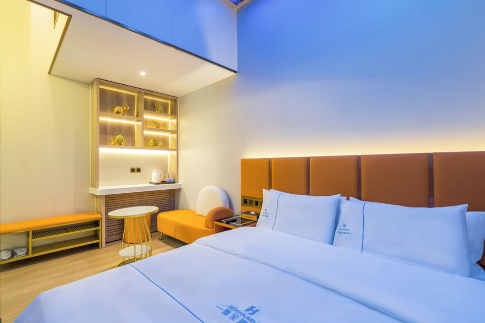 Comfort Room | Premium bedding, desk, laptop workspace, iron/ironing board (on request)