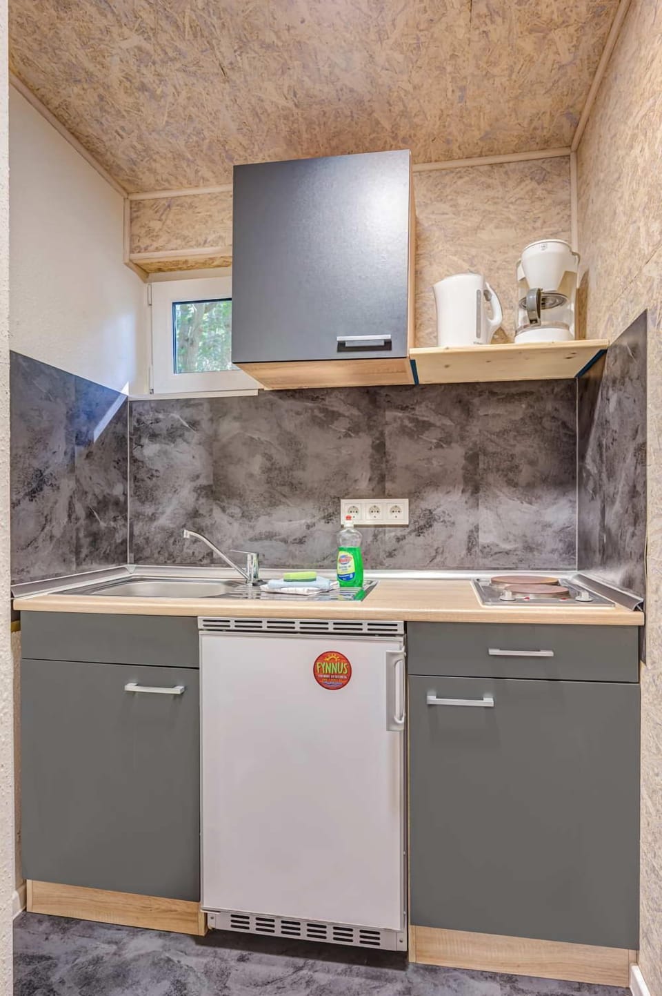 Standard Bungalow, Non Smoking, Park View | Private kitchen | Fridge, stovetop, highchair, cookware/dishes/utensils