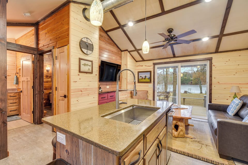 House (1 Bedroom) | Interior