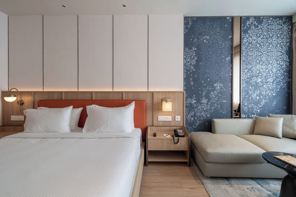Boutique King | Minibar, iron/ironing board, free WiFi