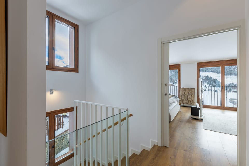 Family House, Multiple Bedrooms, Mountainside (Luxury Home in El Tarter, Andorra) | Interior