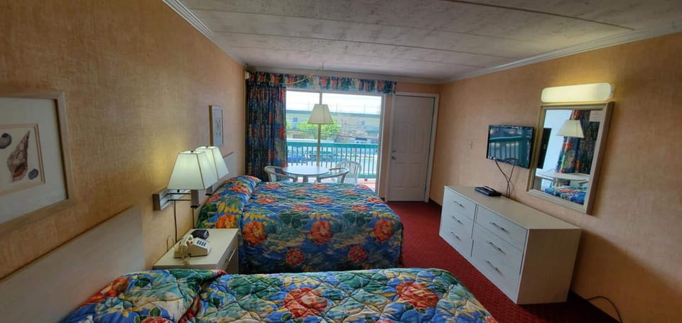 Room, 2 Queen Beds, Kitchenette | Bed sheets