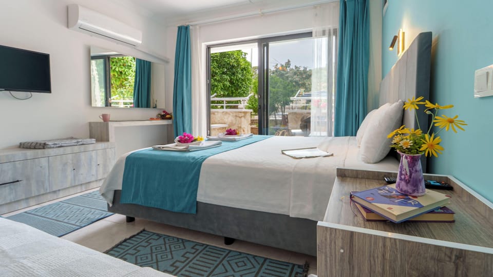 Standard Triple Room | Free WiFi